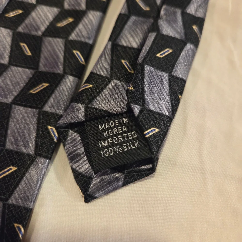 Vintage‎ Van Heusen 100% Silk Men's Neck Tie, Black Gray White